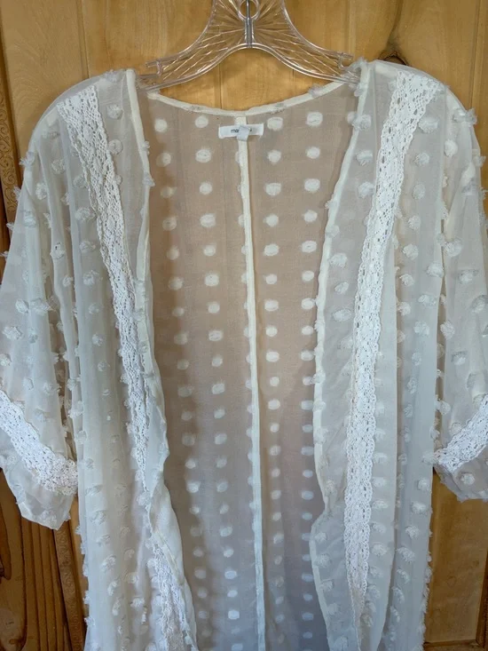 🌻5 for $30🌻 Maurices Cream Swiss Dot Sheer Kimono Cover-Up - Picture 9 of 13